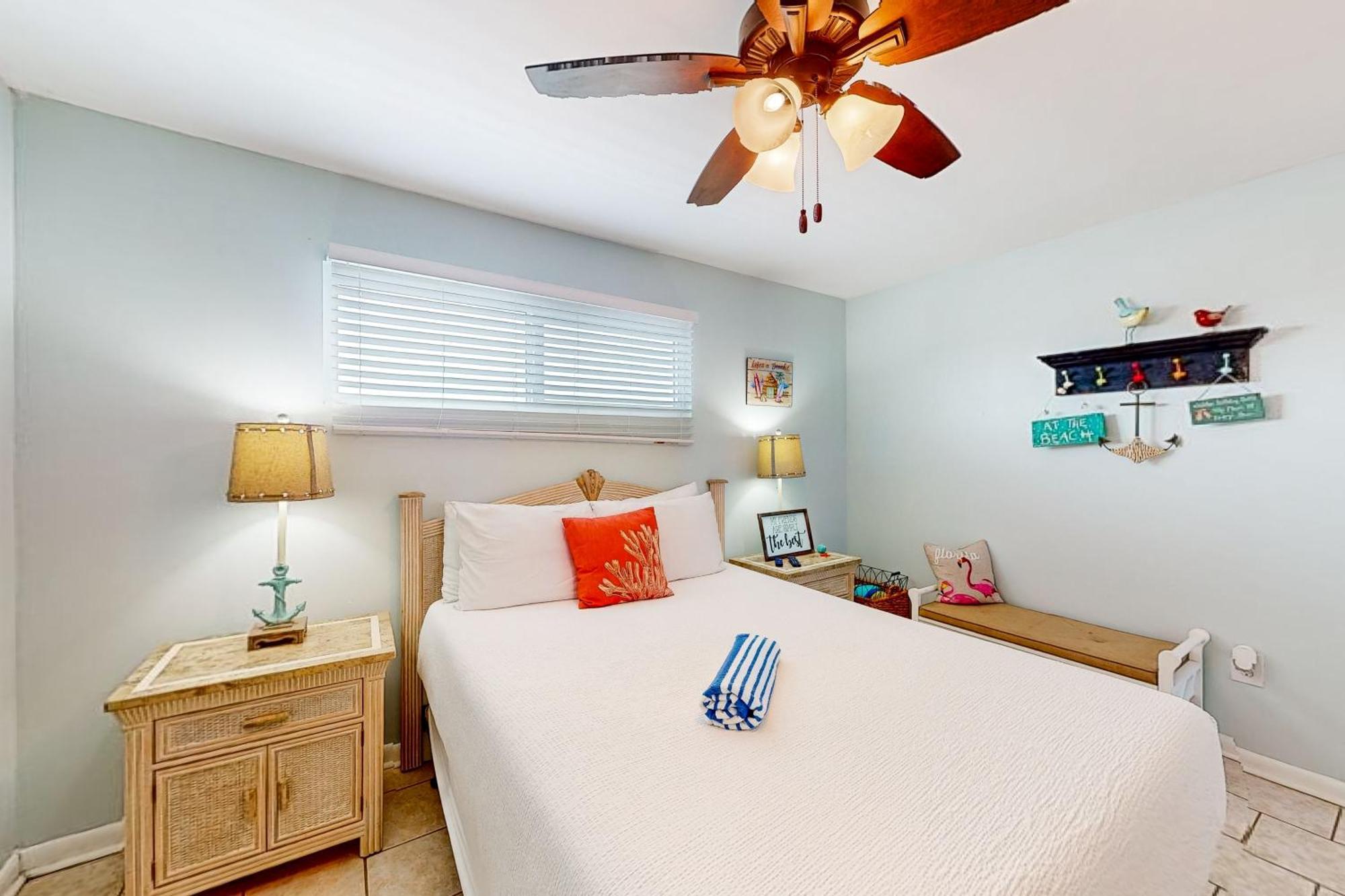 Treasure Cove C302 Apartment *
